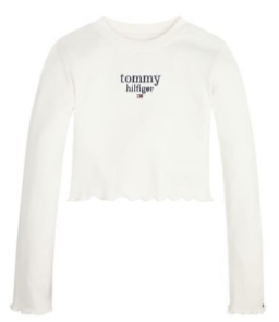 Moje Iskustvo sa Tommy Hilfiger Brendom: Klasika Koja Nikada Ne Izađe iz Mode
